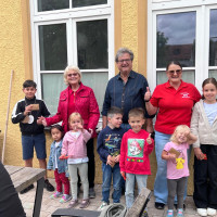 Gewinner des Kinderrätsel von links: Charlotte Hautmann, Berhard Stangl, Silke Tanner